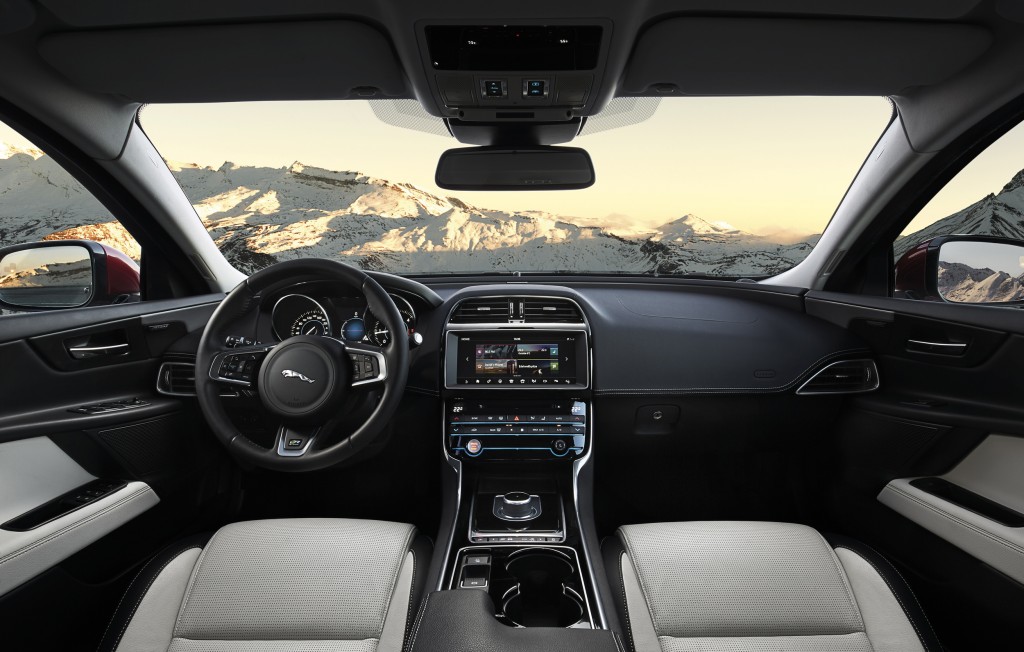 2017 Jaguar XE Interior