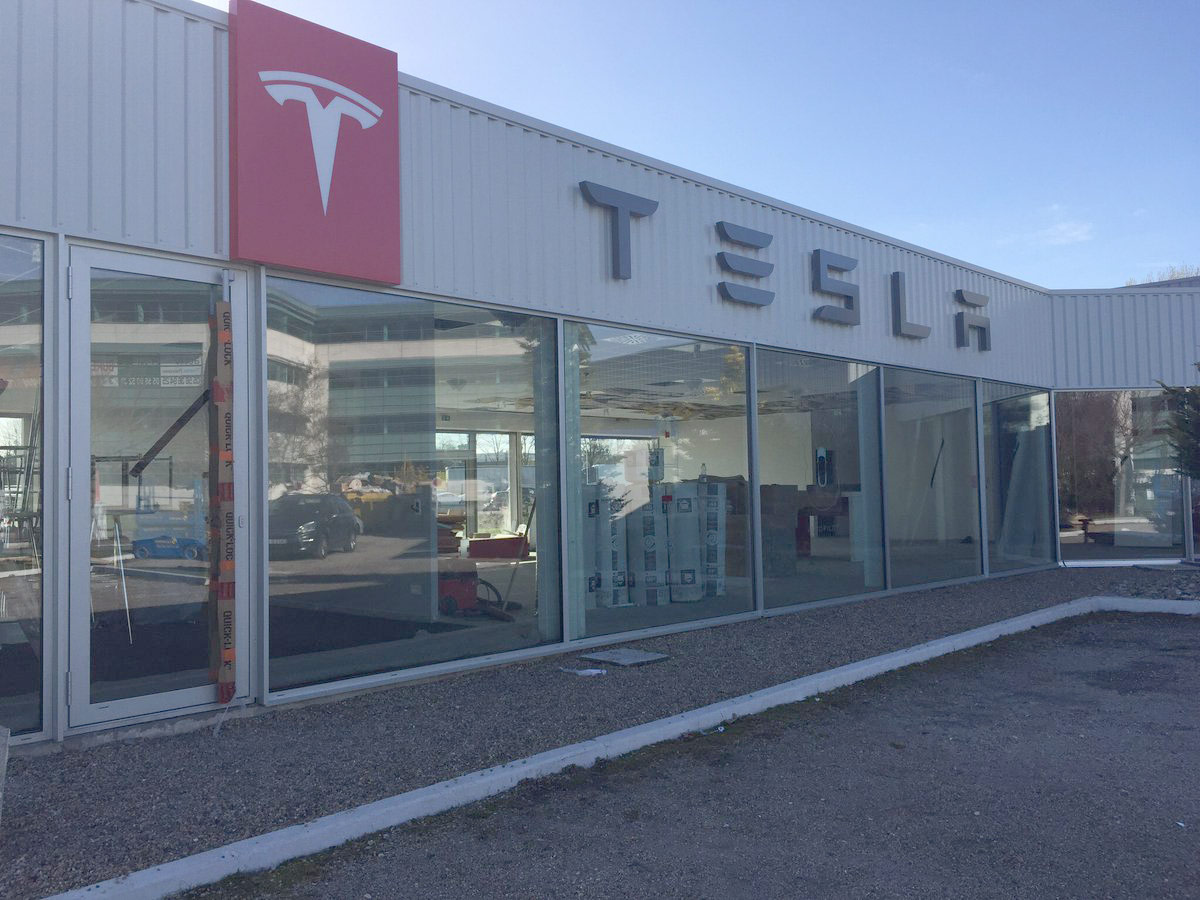 Tesla Store in Bordeaux, France