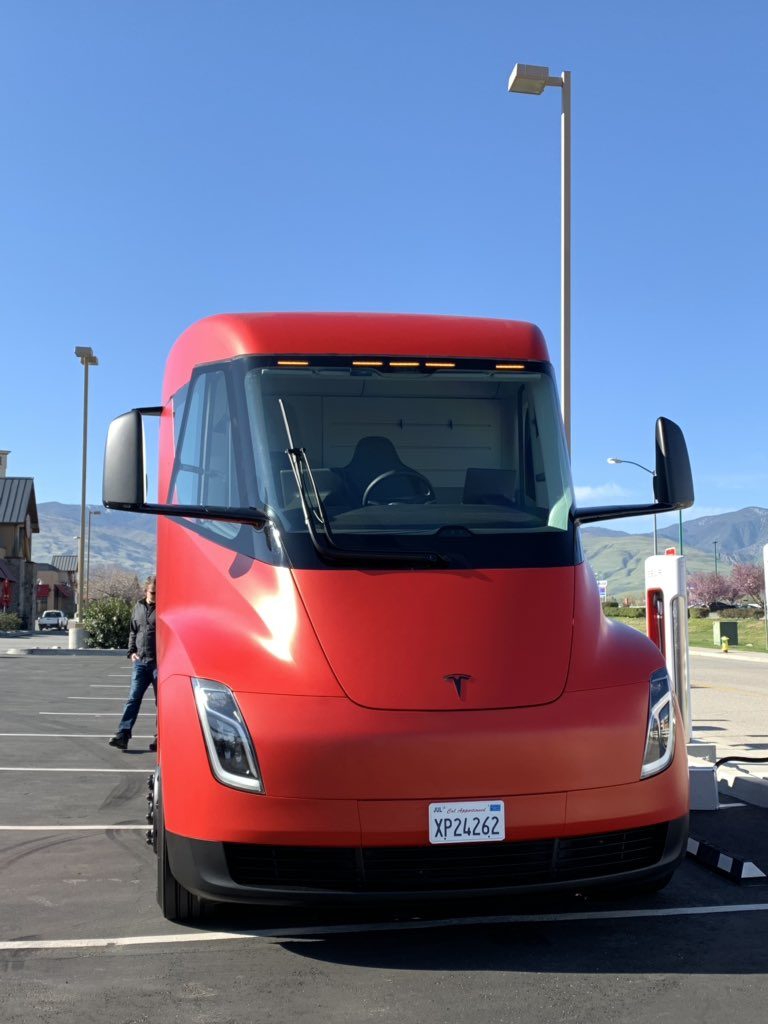 Red Tesla Semi spied at a Supercharger station - front view