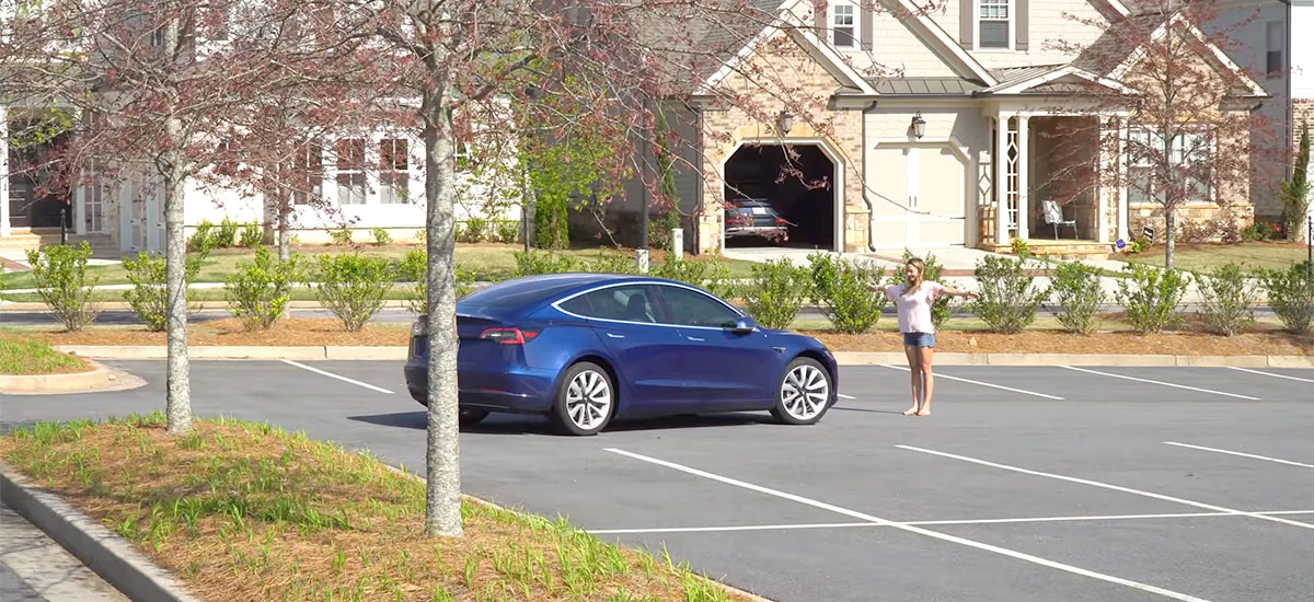 Testing 'Enhanced Summon' on a Tesla Model 3