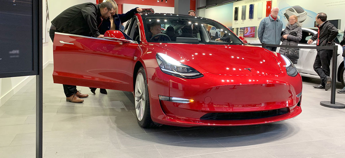 Right-Hand-Drive Tesla Model 3 orders now open