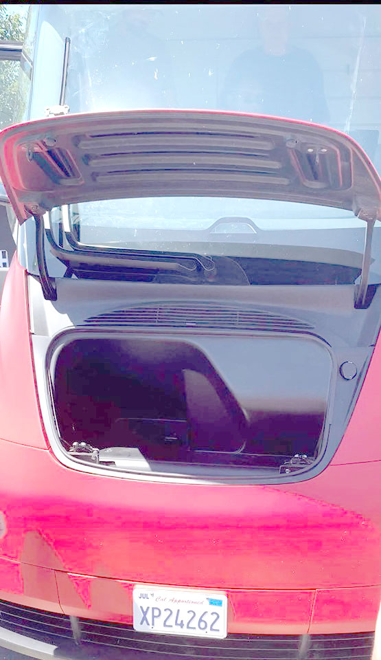First ever picture of the Tesla Semi frunk space exposed with brightness increased.