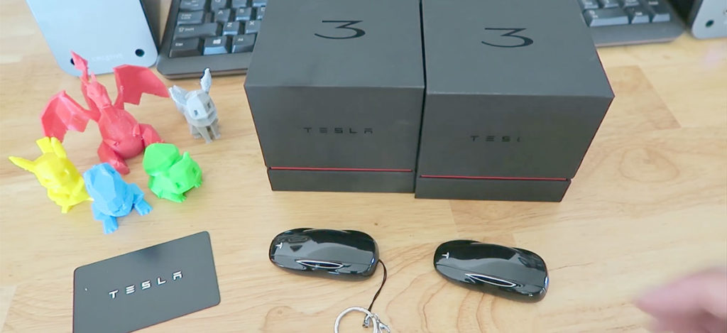 New Tesla Model 3 key fob unboxing and passive entry test.