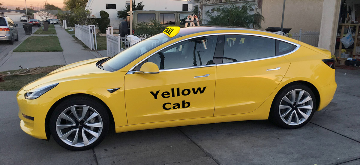 Tesla Model 3 as yello cab/taxi.