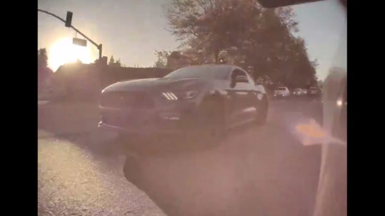 Ford Mustang GT loses a random street race challenge against the Tesla Model 3 Standard Range Plus.