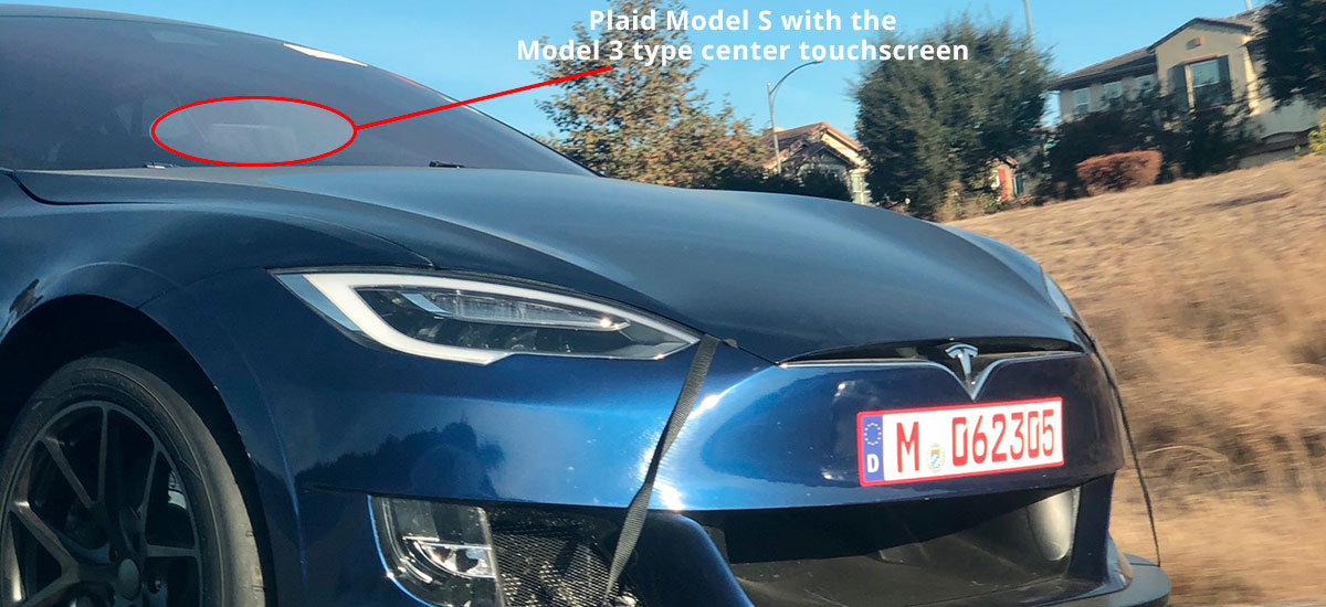 Tesla Model S Plaid with the Tesla Model 3 type center touchscreen.