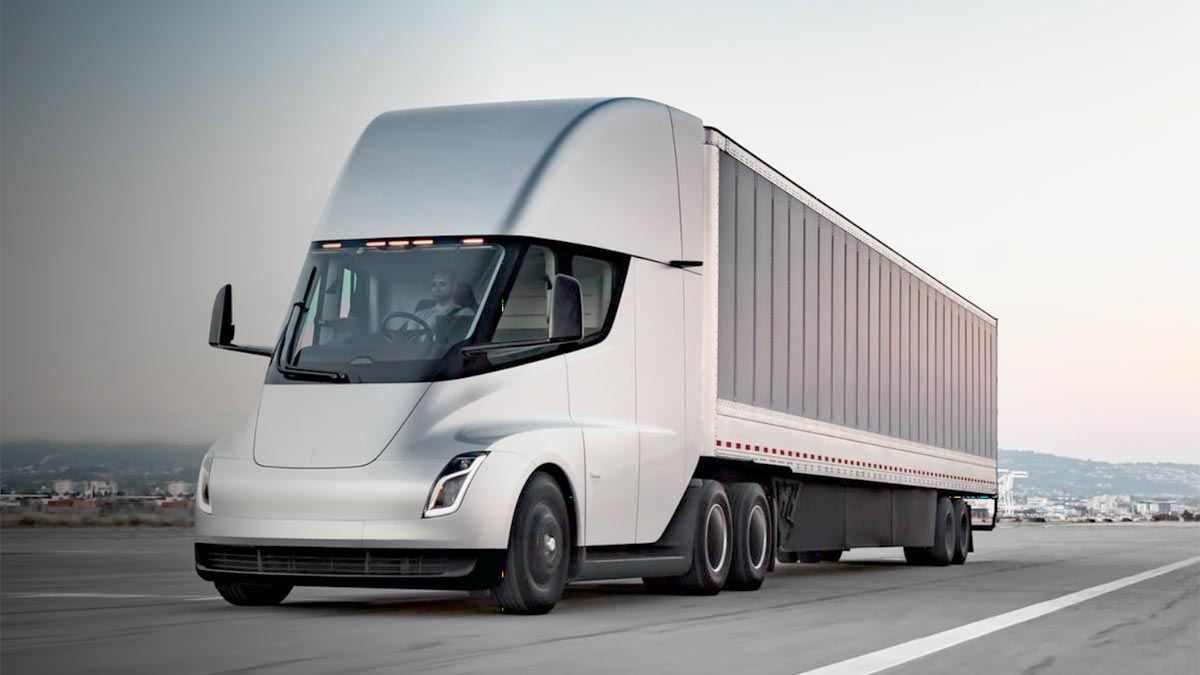 Tesla Semi Truck on the highway.